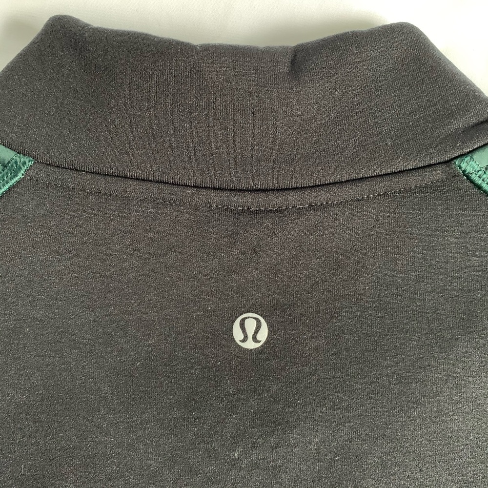 Lulu Lemon Long Sleeve Jacket - Picture 8 of 8